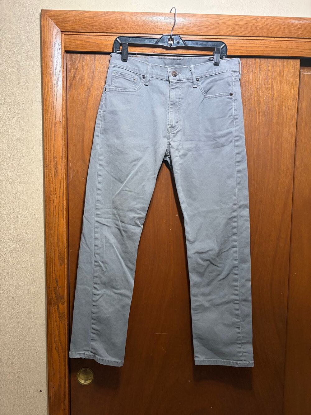 Levi's 513 Men's W32 L30 Gray Jeans Slim Straight Stretch Denim